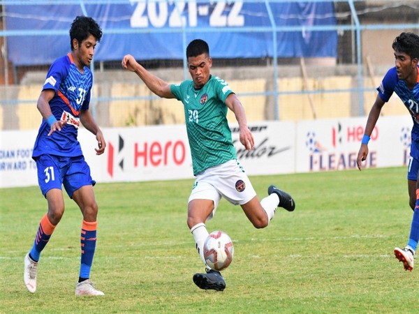 Both teams in action (Photo/I-League)