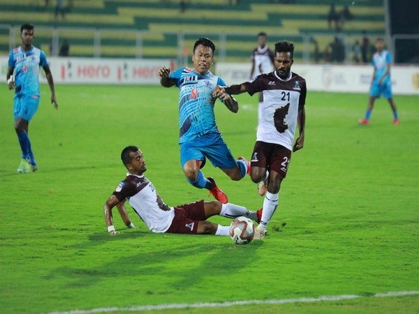 Karnataka vs Services (Photo: AIFF)