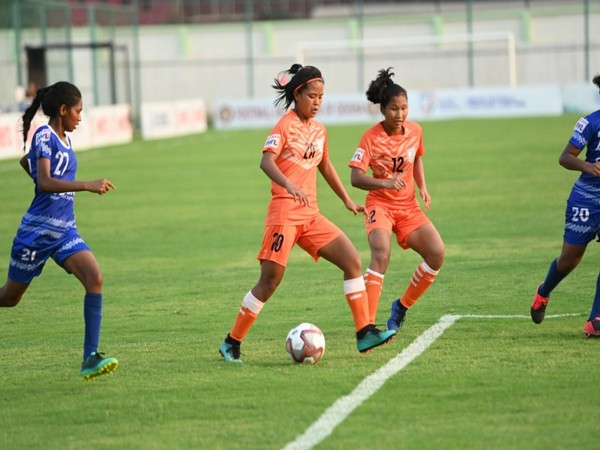 Indian Arrows and Odisha Police teams in action. (Photo - AIFF)