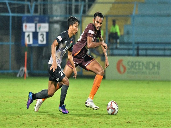 Sreenidi Deccan's Lalromawia in action (Photo/I-League)