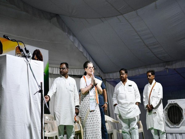 UPA chairperson and Raebareli MP Sonia Gandhi at Aabhar Samaroh in Raebareli, UP on Wednesday. (Photo/ANI)