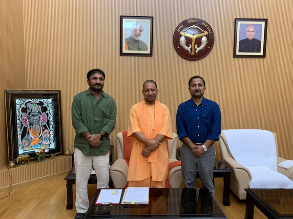 Anand Kumar with UP CM Yogi Adityanath