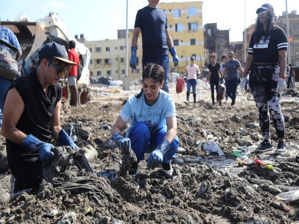Bhumi Pednekar with climate activist Afroz Shah