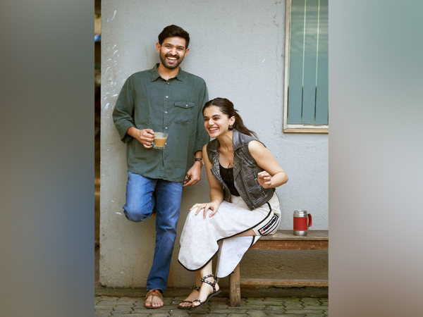 Actors Vikrant Massey and Taapsee Pannu