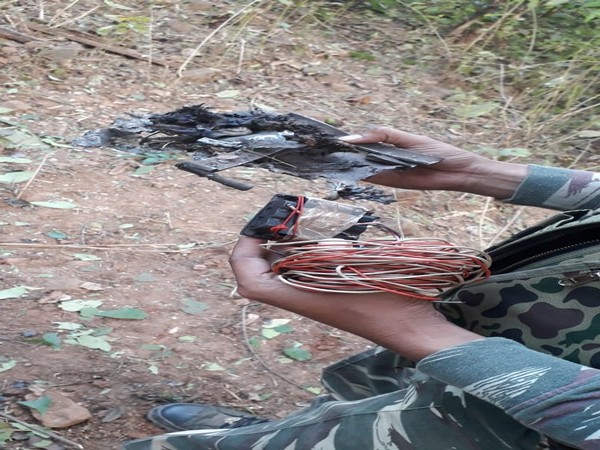 CRPF defuses IED bomb found in Bastar. Photo/ANI