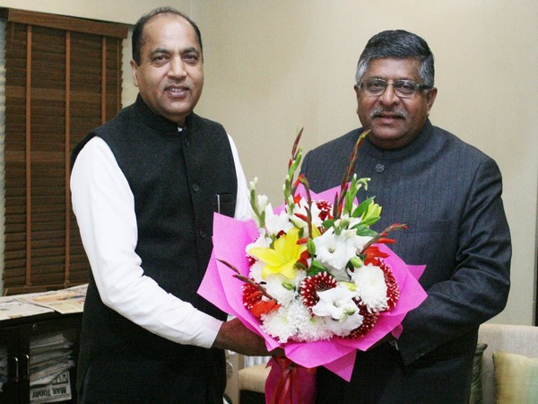 Chief Minister of Himachal Pradesh Jai Ram Thakur on Thursday called on the Union Minister Ravi Shankar Prasad in Delhi. (Image courtesy: Himachal Pradesh Chief Minister's office)