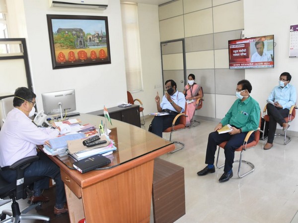 Divisional Commissioner meeting with Central Public Health teams from MoHFW