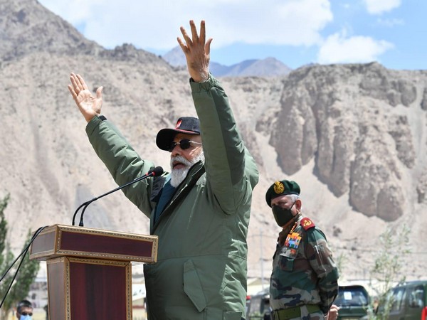 Prime Minister Narendra Modi addressing soldiers in Ladakh's Nimmoo on Friday. [Photo/ANI]