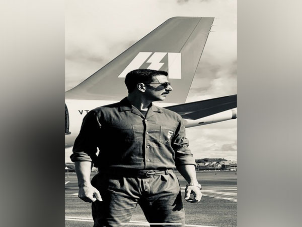 Akshay Kumar's new look from 'Bell Bottom' (Image courtesy: Instagram)