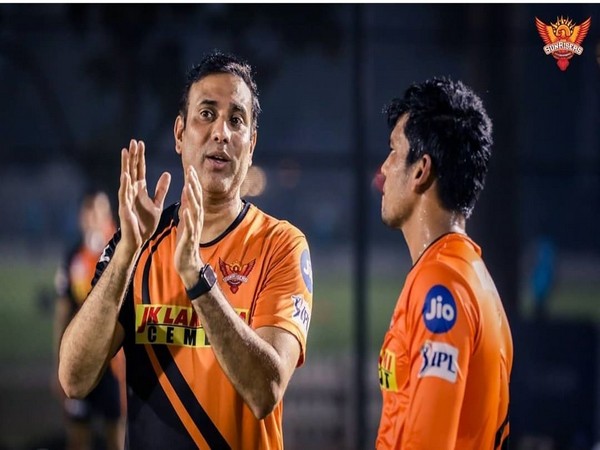 SRH mentor VVS Laxman with T Natarajan (Photo/ SRH Twitter)