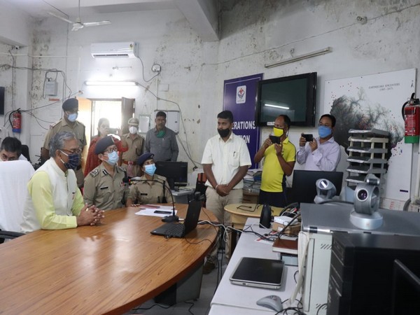 Uttarakhand Chief Minister Trivendra Singh Rawat inaugrating QDA teschnology (Photo/ANI)