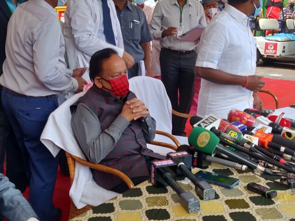 Union Health Minister Dr Harsh Vardhan addressing media in Chennai (Photo/ANI)