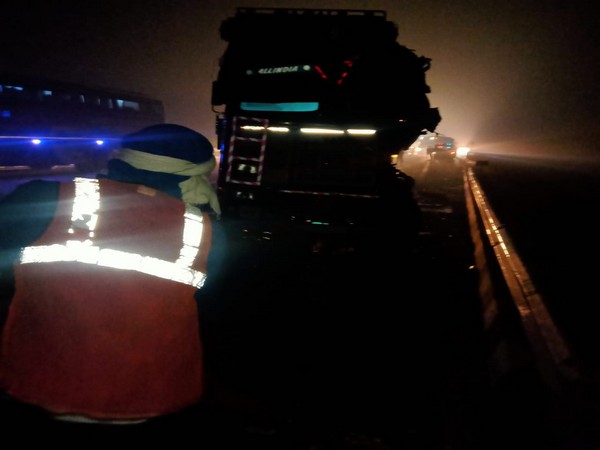 3 killed, 6 injured in road mishap on Agra - Lucknow expressway on Wednesday. [Photo/ANI]