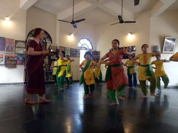 Ileana Citaristi teaching Odissi to students at her 