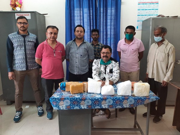 Alleged drug smugglers arrested in Pradhan Nagar, Siliguri