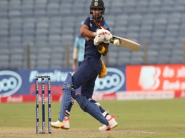 KL Rahul plays a shot during the opening ODI against England (Photo/ BCCI)