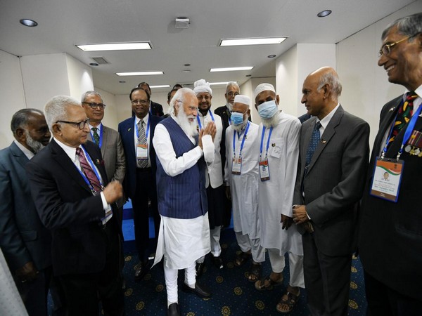 Prime Minister Narendra Modi meeting mukhtijoddhas in Bangladesh on Friday.
