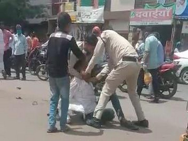 A screengrab of the viral clip.