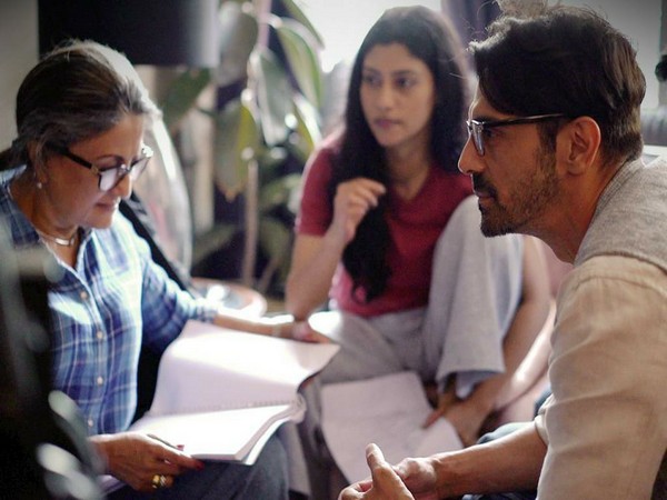 A behind-the-scenes picture from 'The Rapist' featuring Aparna Sen, Konkona Sen Sharma, Arjun Rampal