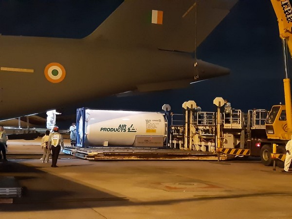 Indian Air Force airlifts cryogenic oxygen containers (Photo/ANI)