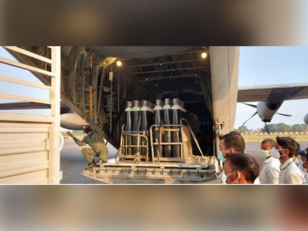 150 Oxygen Cylinders received from the United Kingdom-based British Oxygen Company were delivered this morning at Patna Airport by Indian Air Force (Photo/ANI)