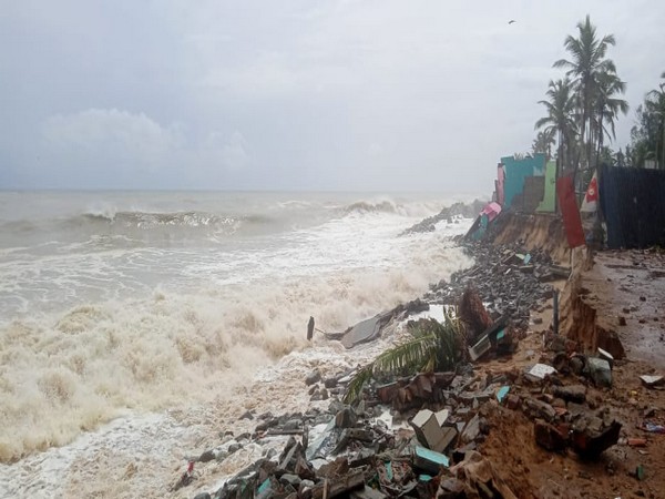 Visuals of heavy rain in Thiruvananthapuram (Photo/ANI) 