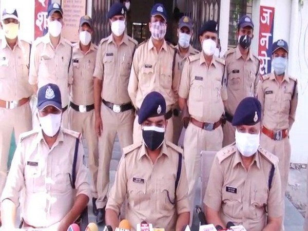 The Inodre police conducting a press conference on Wednesday (ANI).