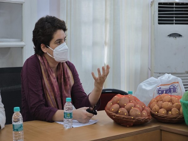 Priyanka Gandhi Vadra meets farmers' leaders in Lucknow (Photo/ANI) 