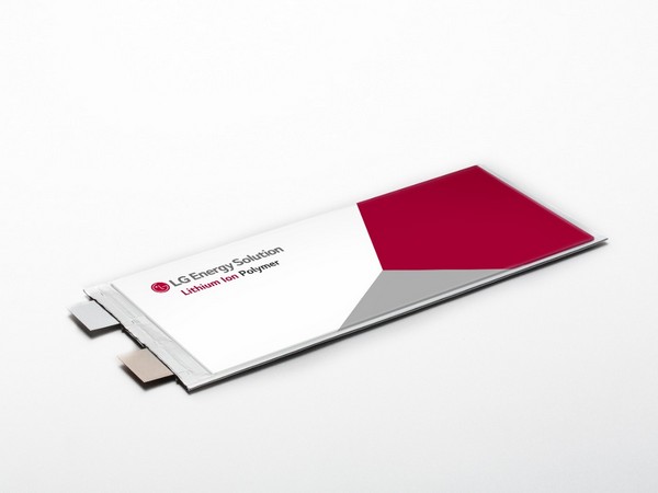 LG Energy Solution's pouch type battery. (Photo: LG Energy Solution)