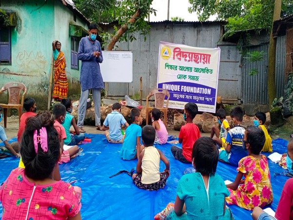 Unique foundation teaching students