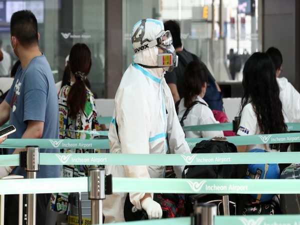 Incheon International Airport recovered to average of 10,000 passengers per day (Photo credit: NEWSIS)