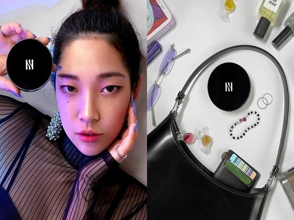 She wears Amore Pacific's Hera 'Black Cushion' and the UK brand Lush's Knot-Wraps as a scarf. (Photo: SNS)