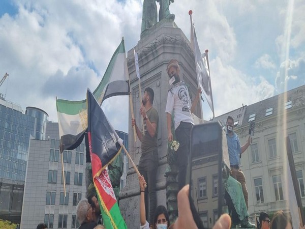 Brussels: Afghan diaspora protest against Taliban takeover and Pakistan