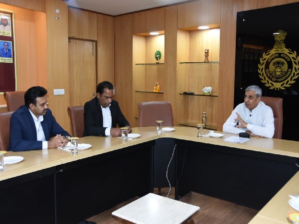 Haryana  Agriculture &  Farmers Welfare holding a meeting with Sri Lankan Minister of State for Backward Rural Development and Coordinating Secretary to the Prime Minister of Sri Lanka