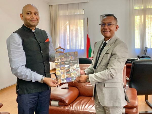 India's Ambassador to Madagascar Abhay Kumar (L) and Madagascar's Minister of Fisheries and Blue Economy Paubert T. Mahatante (R)