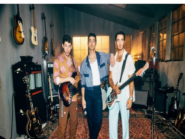 Nick Jonas, Kevin Jonas, Joe Jonas (Image source: Instagram)