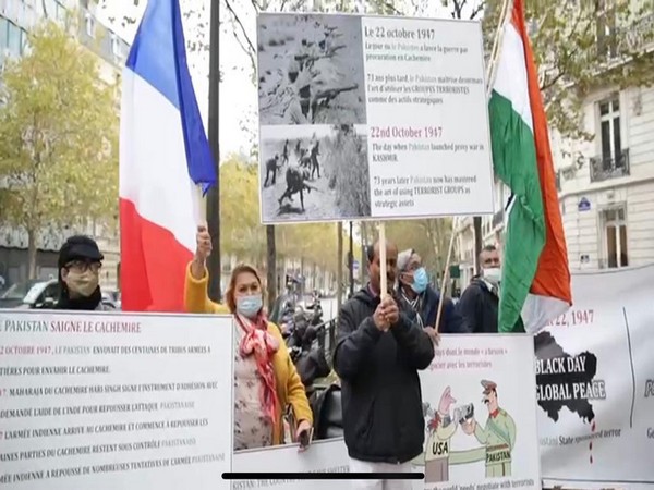 Protest held outside Pak embassy in Paris against state-sponsored terrorism