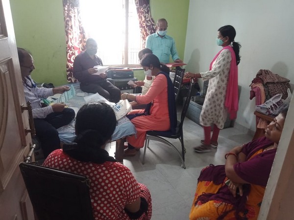 Search operation underway at the residence of Sanjay Prasad by Economic OffenceWing in Muzaffarpur (Photo/ANI)