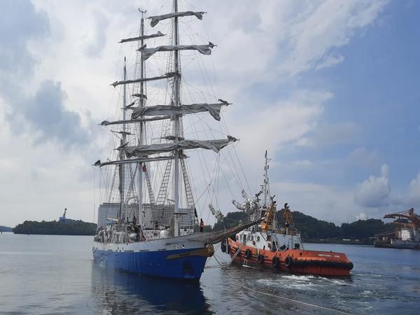 1st Training Squadron during four-day visit to Sri Lanka (Photo: Indian Navy)
