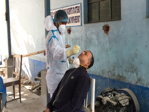 Siliguri's virologists suggest speeding up testing in wake of Omicron scare (Photo:ANI)