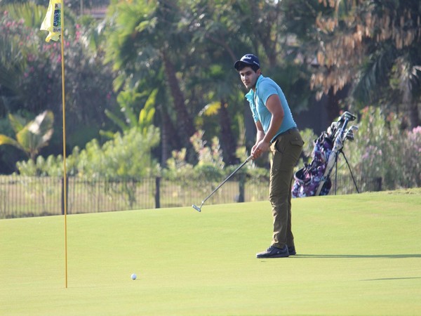 Mansukh Sandhu in action in PGTI Pre Qualifying II