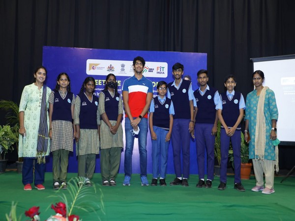 Tokyo Olympian swimmer Shrihari Nataraj with students of Bengaluru's R.V. Girls High School (Image: SAI media)
