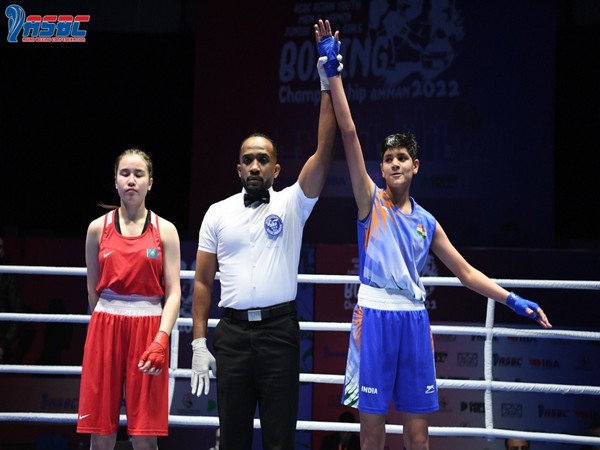 Indian boxer Vini after winning gold medal in 50 Kg category at Asian Youth & Junior Boxing Championships (Image: BFI)