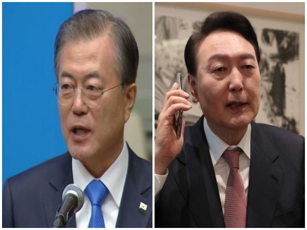South Korean President-elect Yoon Suk-yeol (Right) and outgoing President Moon Jae-in (Left)