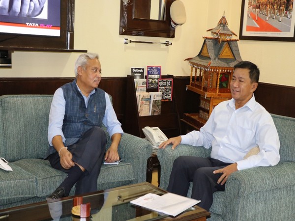 Naveen Srivastava and Dr. S. L Thaosen (Image source: ANI)