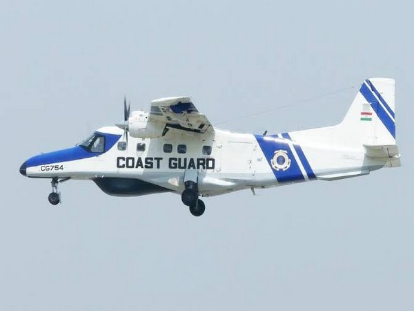 Indian Coast Guard Dornier aircraft, Pakistan Navy Ship Alamgir (File pics)