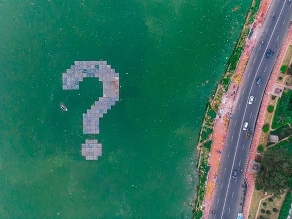 Daku’s installation WHY