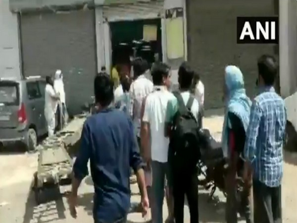 Visual from a liquor store at Kashmere Gate, New Delhi on Monday. Photo/ANI