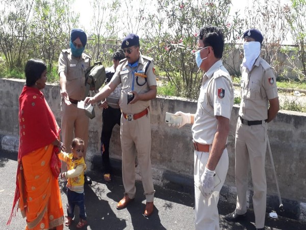 Police prevents family of three from committing suicide in Mauli Jagran area of Haryana. Photo/ ANI