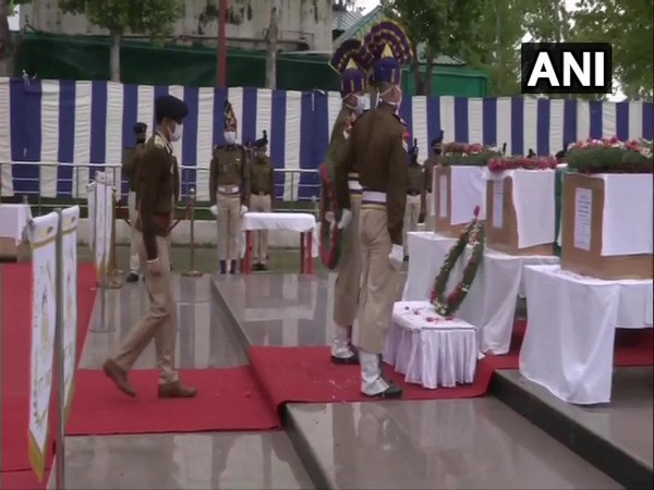 Srinagar: Wreath-laying ceremony of the 3 CRPF personnel who lost their lives in the Sopore terrorist attack.